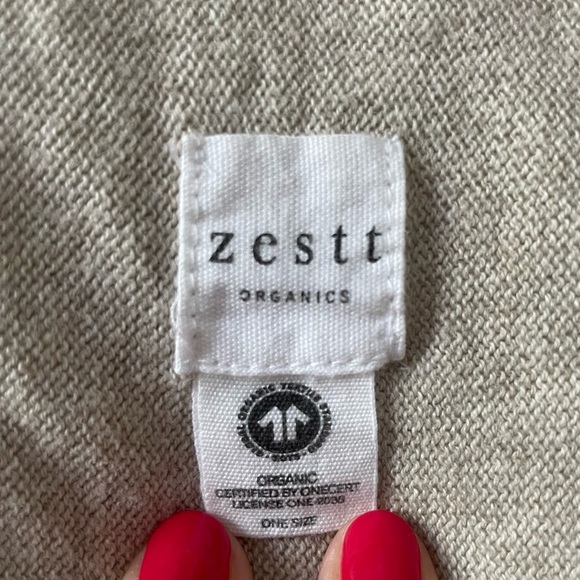 Zestt Organics drapey sweater vest - Picture 4 of 5